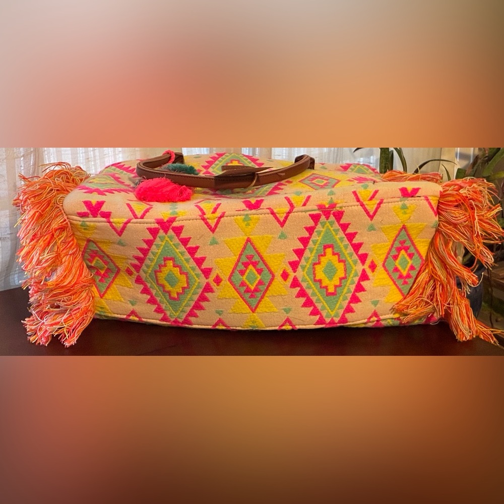 Boho Fringe Tote Bag with Neon Diamond Pattern - Picture 4 of 9